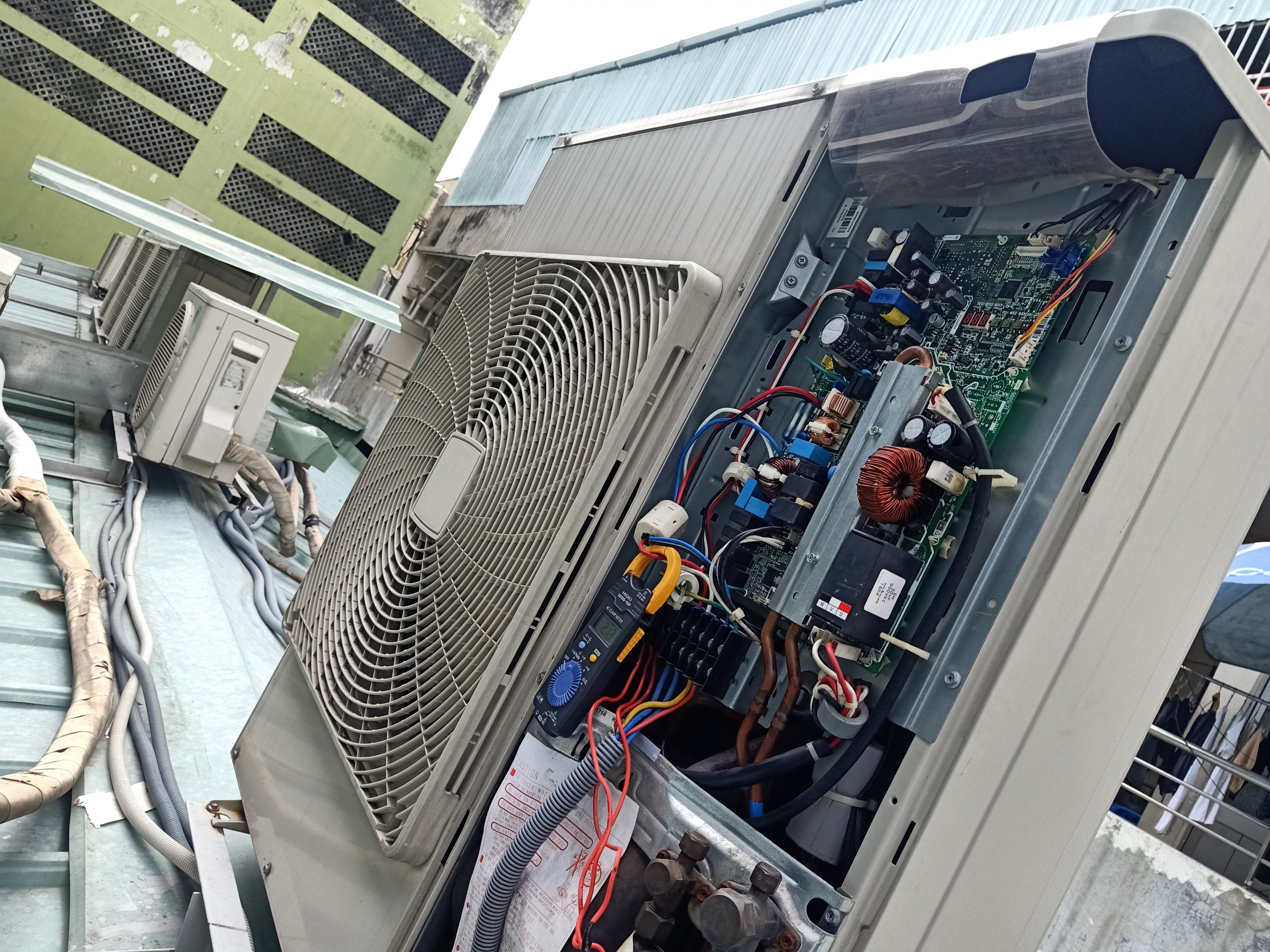 Sửa máy lạnh công nghiệp Tại TP.HCM | Chuyên nghiệp | Tận Tâm – Trung Tâm Điện Lạnh Tiến Phát